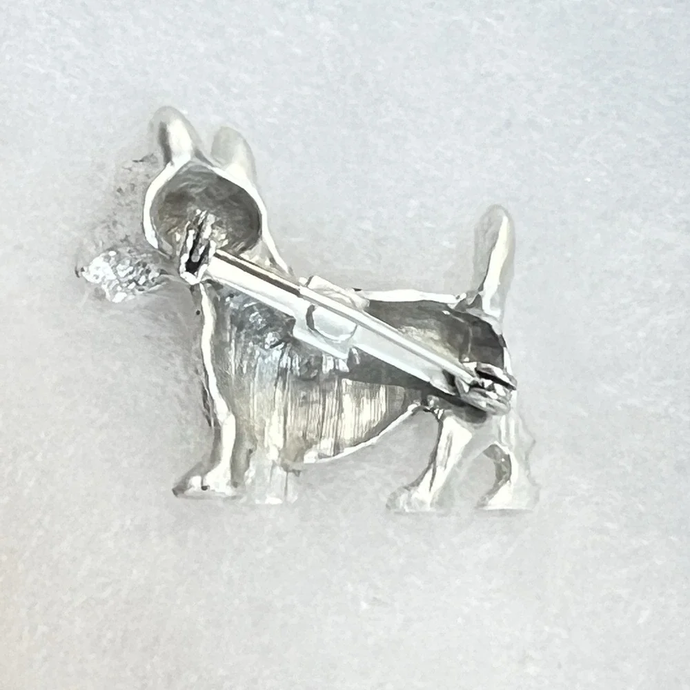 VINTAGE Scottie Dog Clothing Pin/pendant Metal with‎  Glass stones eyes/collar